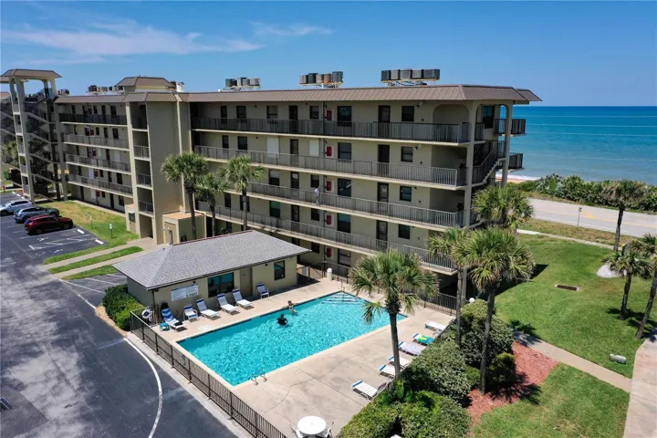 The pool is so close to the unit - just two units away!