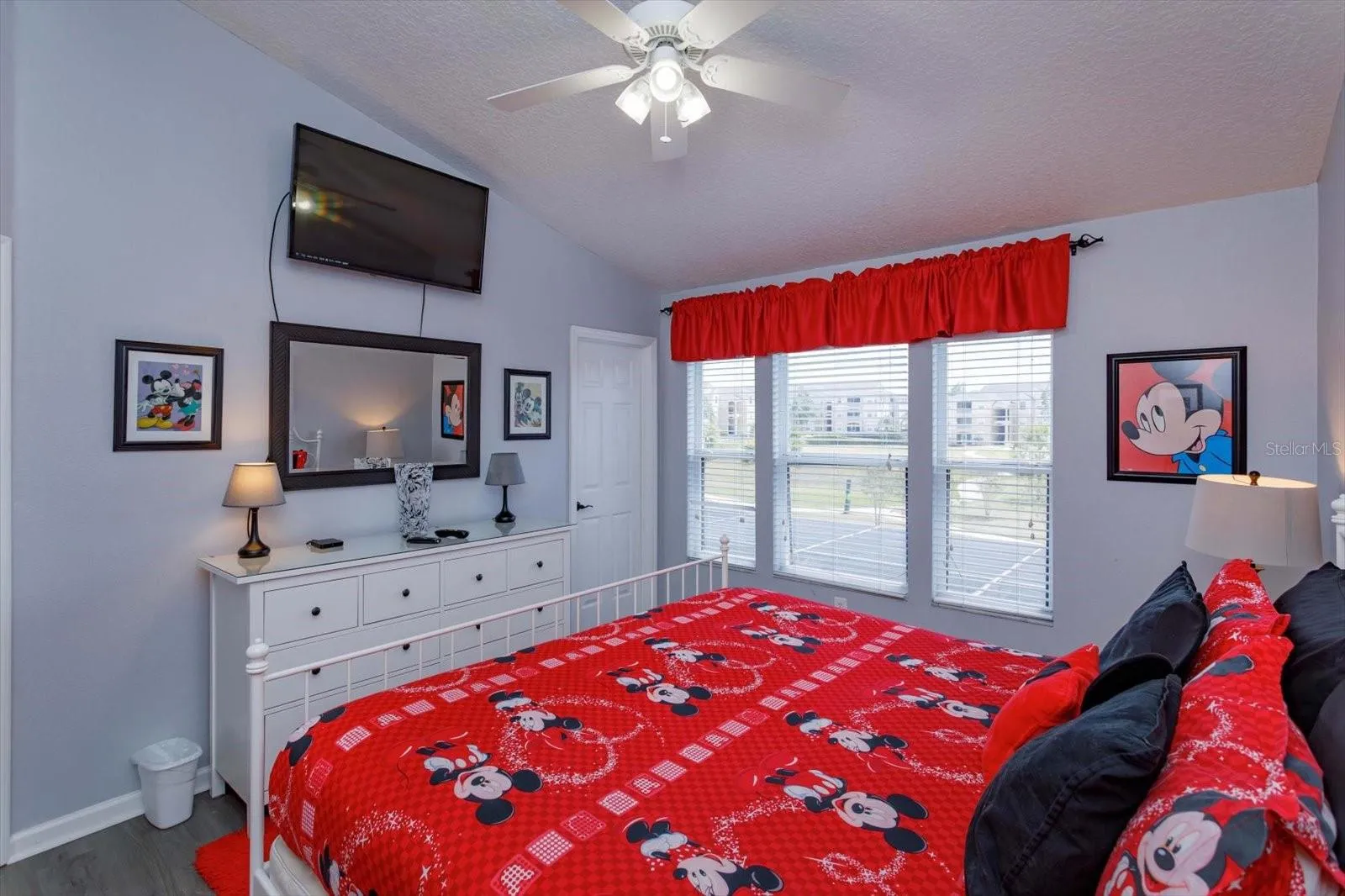 King size Primary bedroom all Mickey!