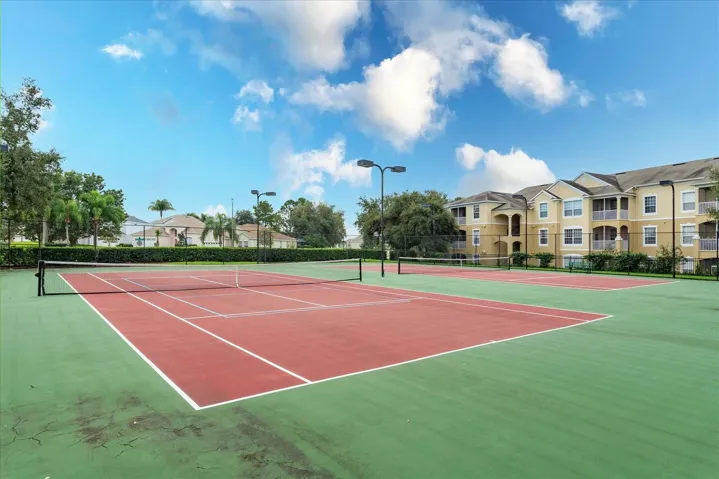 Community tennis courts FREE