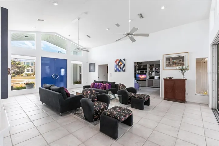 12439 Prather Ave