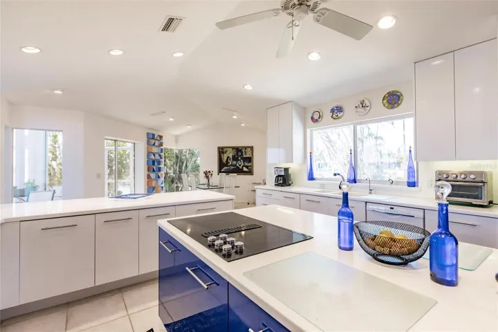 12439 Prather AveKitchen