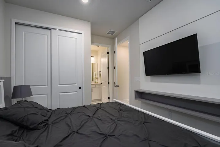 Bedroom#2 - with en-suite bath