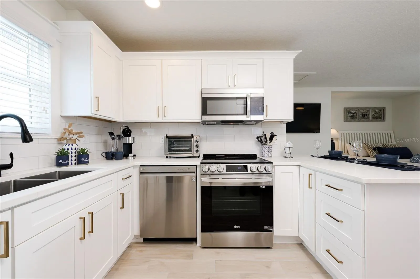 Studio Kitchen