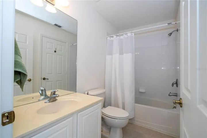 2nd bath with access to the Bonus Room and 2nd Ensuite
