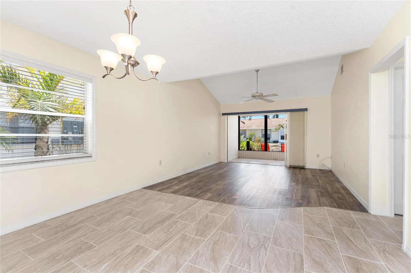 Very open floor plan, with combined dining area and Main living area