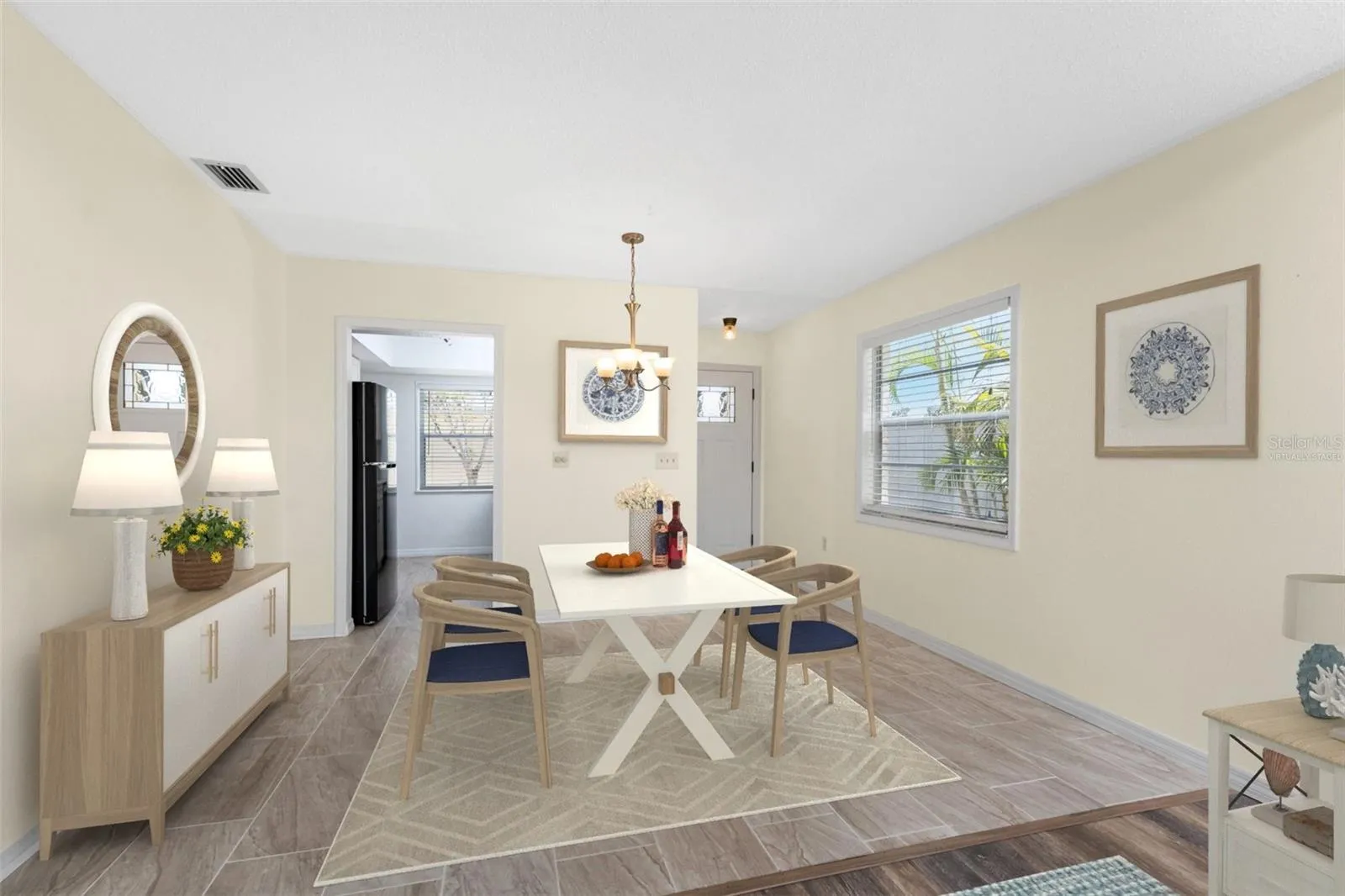 Dining area - virtually staged