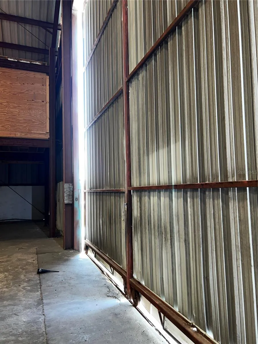 Warehouse/Boat Storage