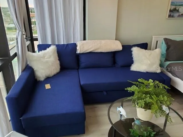 Living Room Area overlooking Ocean