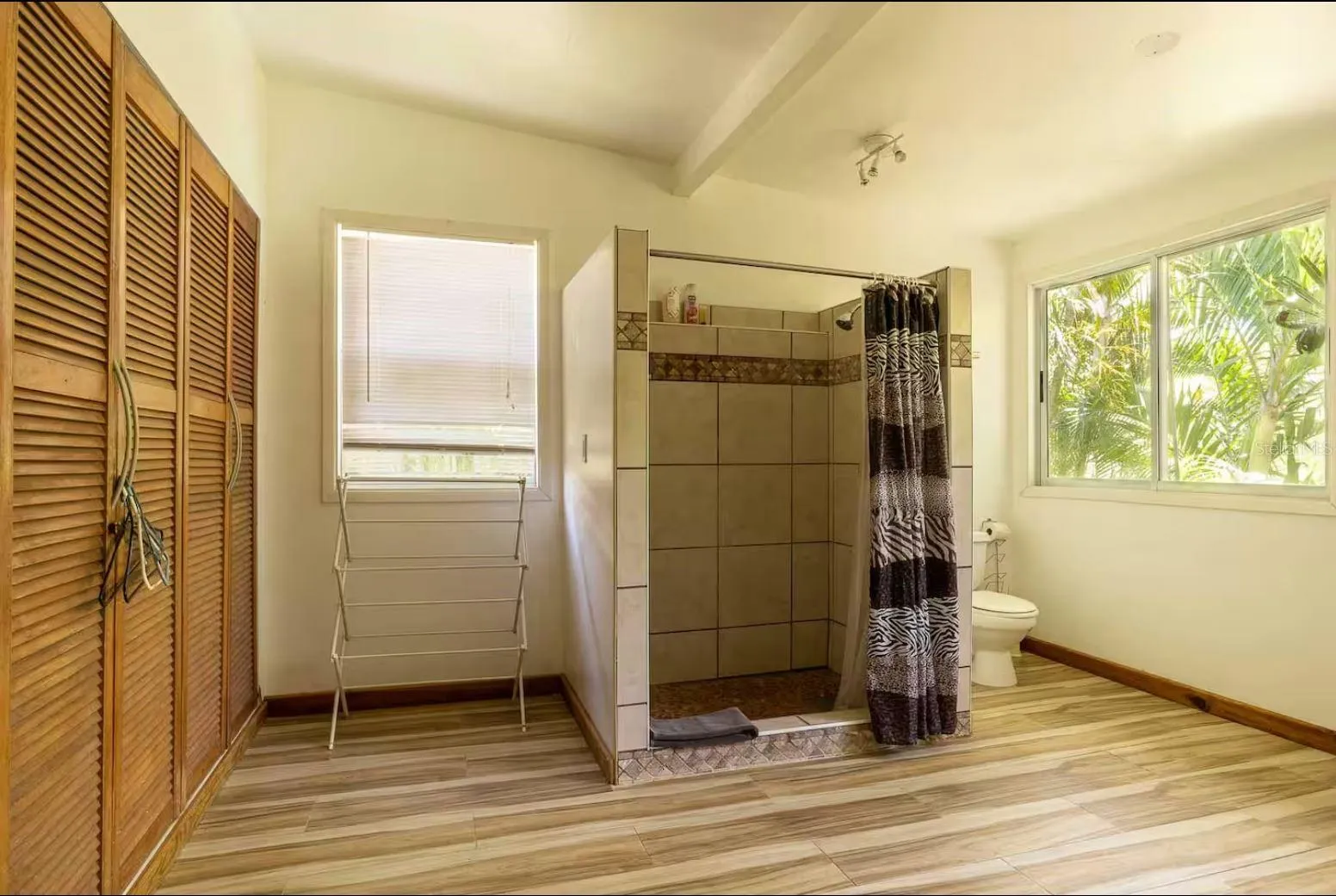 Big House Bathroom 1
