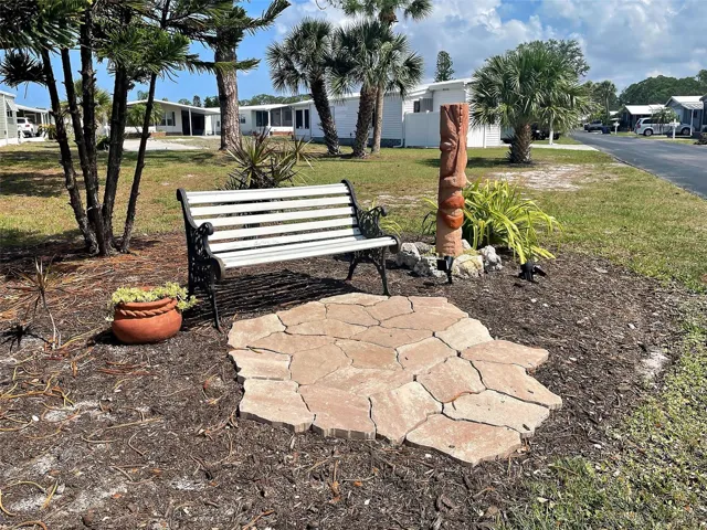 COMMUNITY INTERIOR