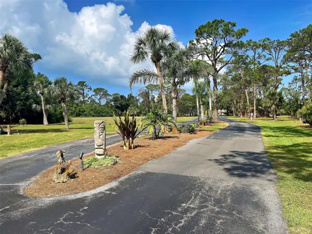 WELCOM HOME! COMMUNITY ENTRANCE