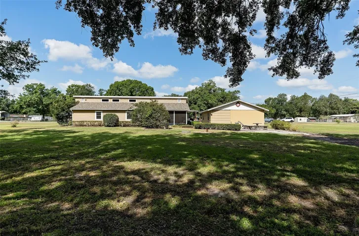 Gorgeous property to enjoy with some shaded areas and full sun areas for gardening.