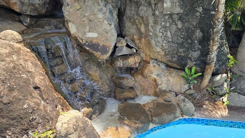 Waterfall/Pool