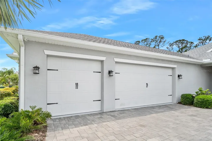 True 3-car garage