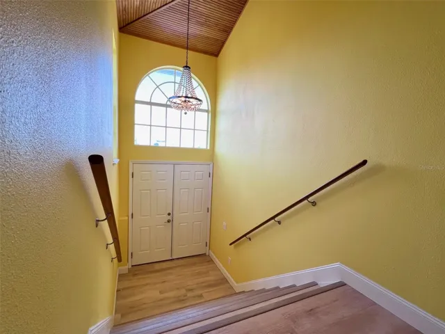 Second level, entry foyer