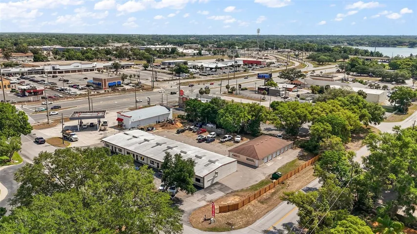 Kurt Street Plaza