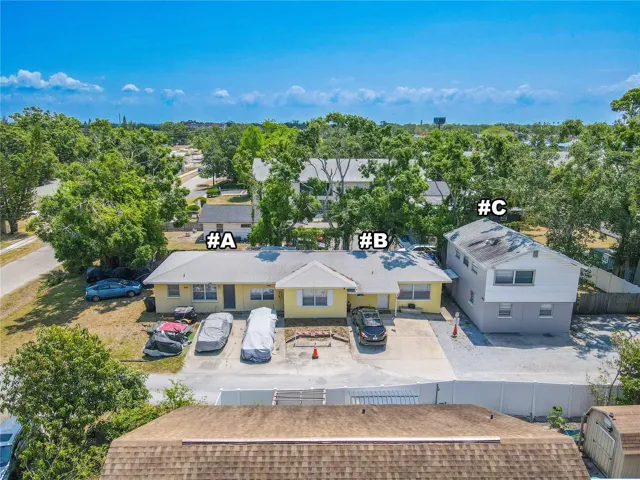 3-Unit Investment property. Close to 275 for an easy commute.