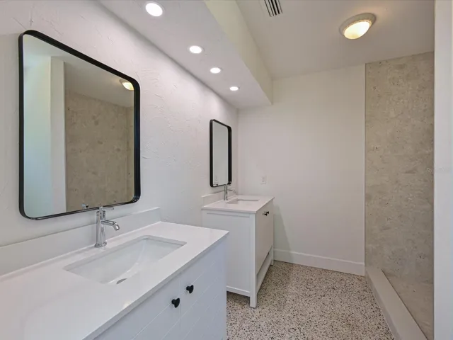 Primary bath dual vanities
