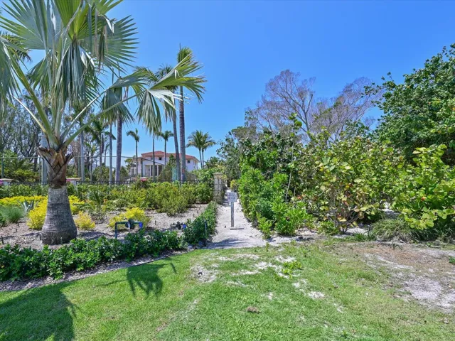 Entrance to deeded beach access