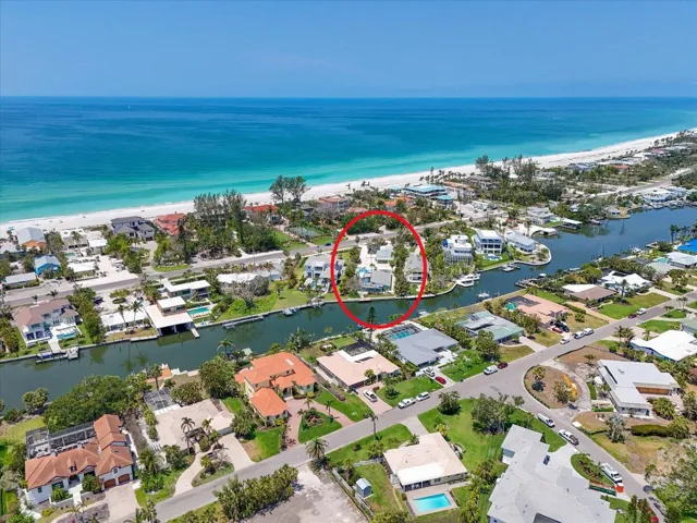 Bird's eye view 5920 & 5924 GMD
