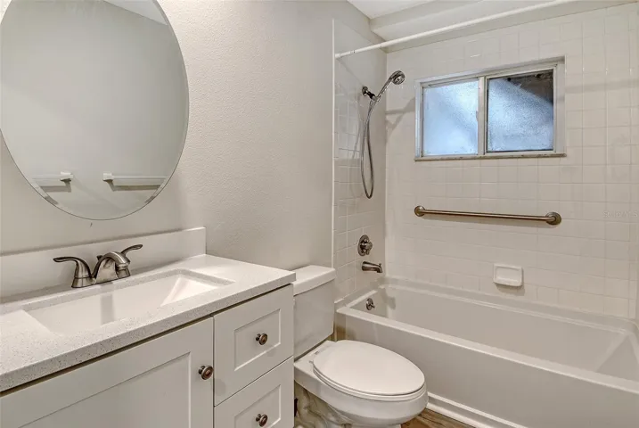 Well-appointed second full bath
