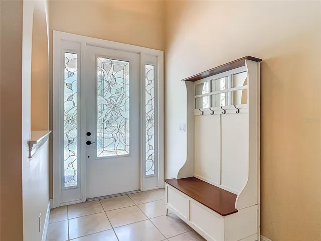 Front Entrance | Foyer