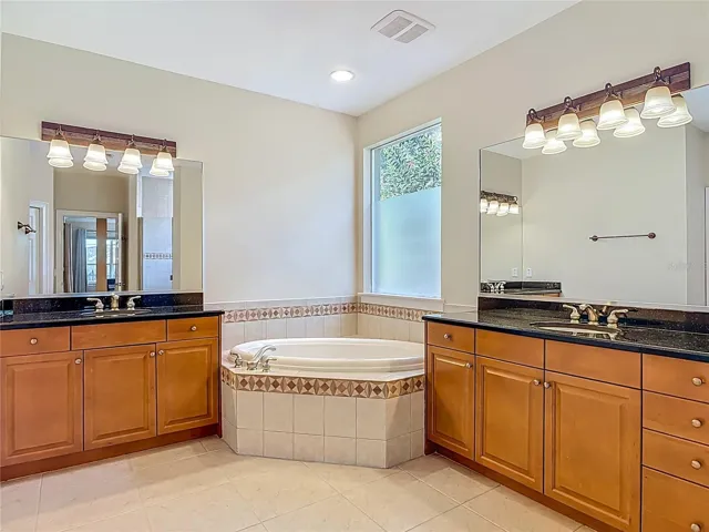 Garden Tub in Primary Suite