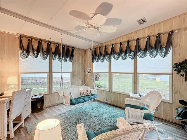 Florida room with nice waterviews