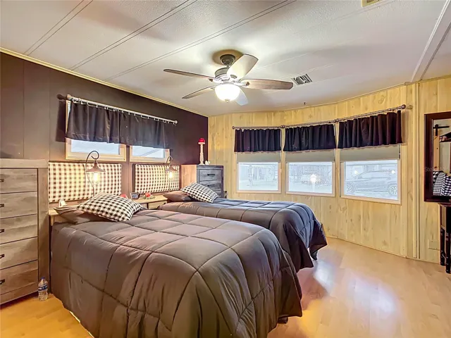 Oversized primary suite