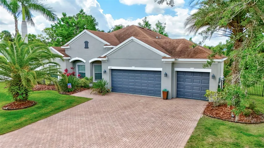3 bedrooms 2.5 baths 2 offices or 1 office and 1 flex and a dining room!
