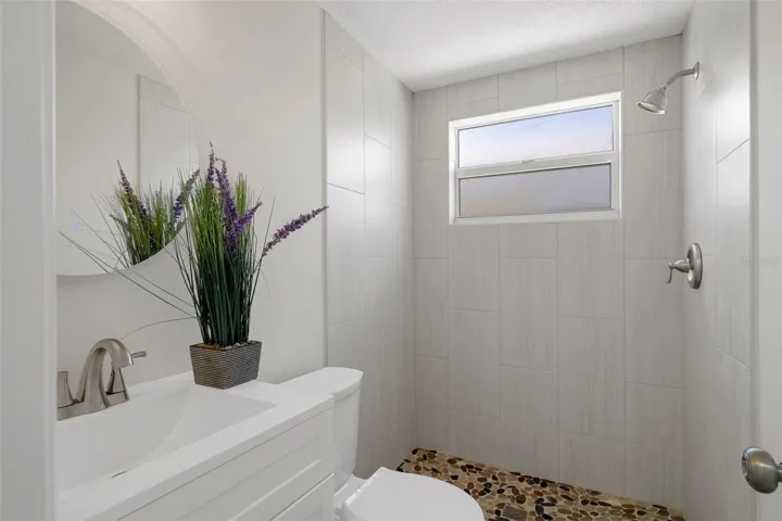 Door to Garage access and laundry room