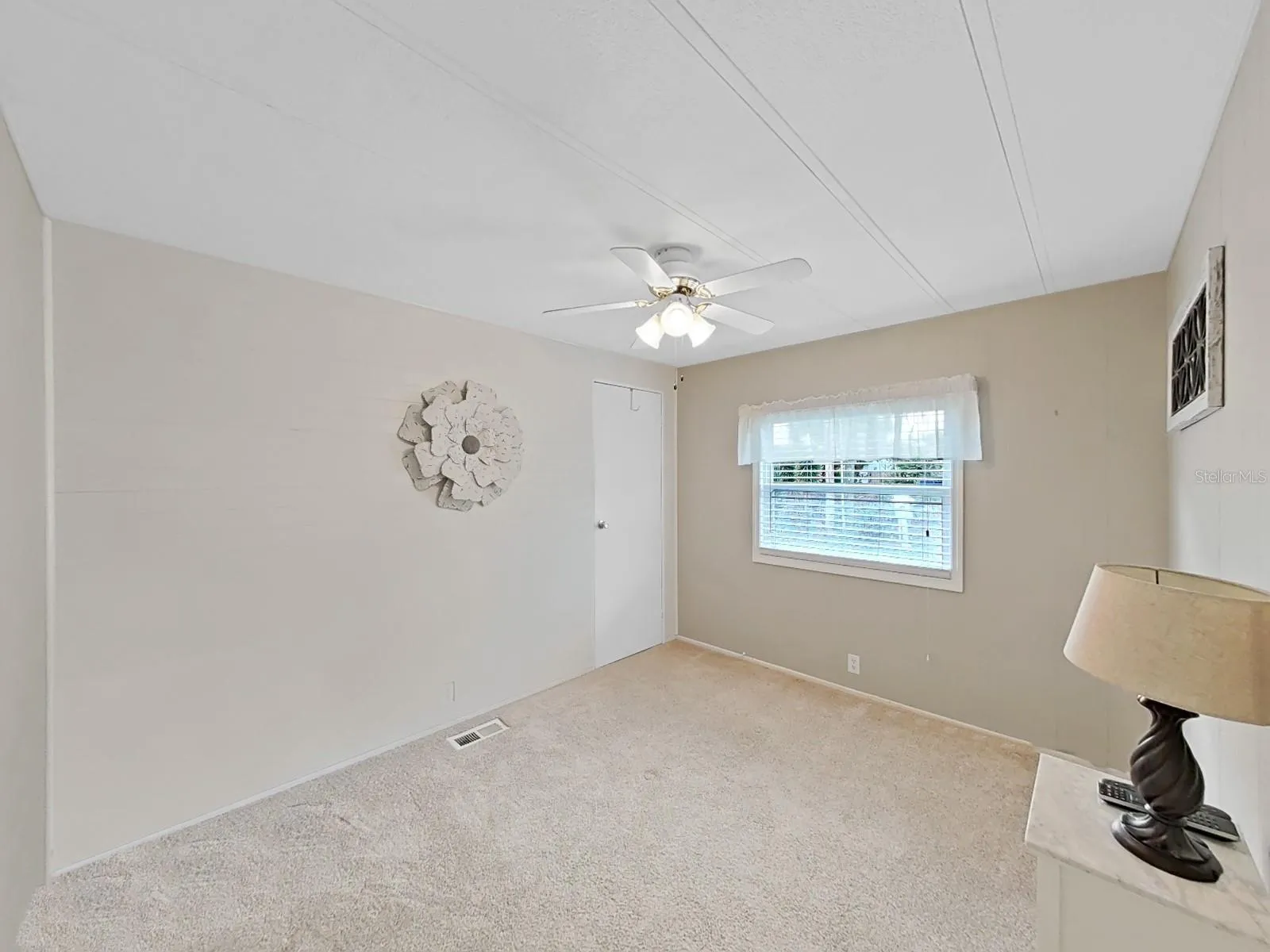 Guest bedroom