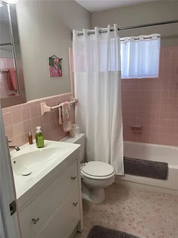 Hallway bath