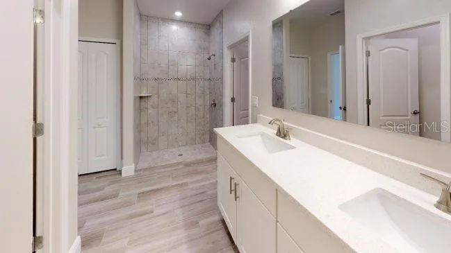 Model home - actual features may vary.