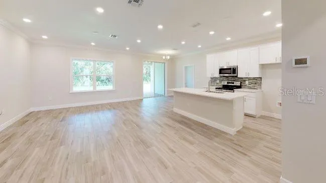 Model home - actual features may vary.