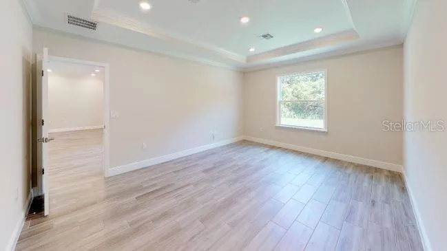 Model home - actual features may vary.