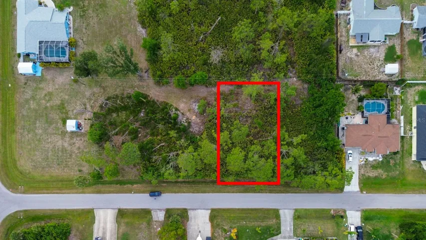 5263 ELLSWORTH TER PORT CHARLOTTE, FL 33981