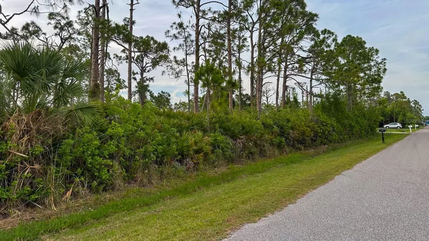 5263 ELLSWORTH TER PORT CHARLOTTE, FL 33981