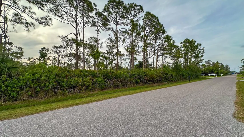 5263 ELLSWORTH TER PORT CHARLOTTE, FL 33981