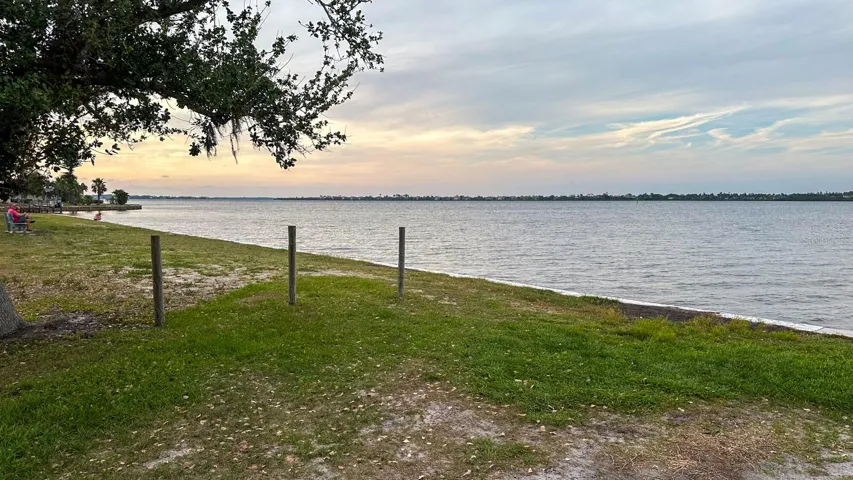 GULF COVE COMMUNITY PARK