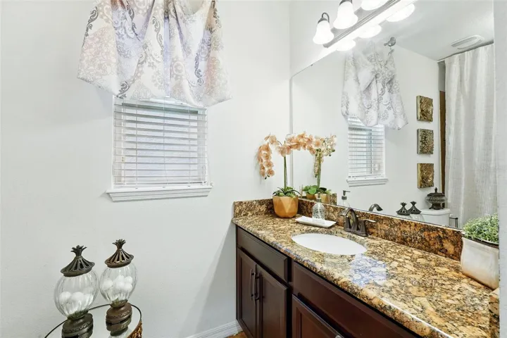 1st Floor Bath