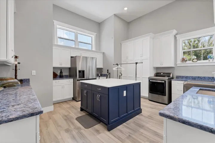 Pantry/Laundry