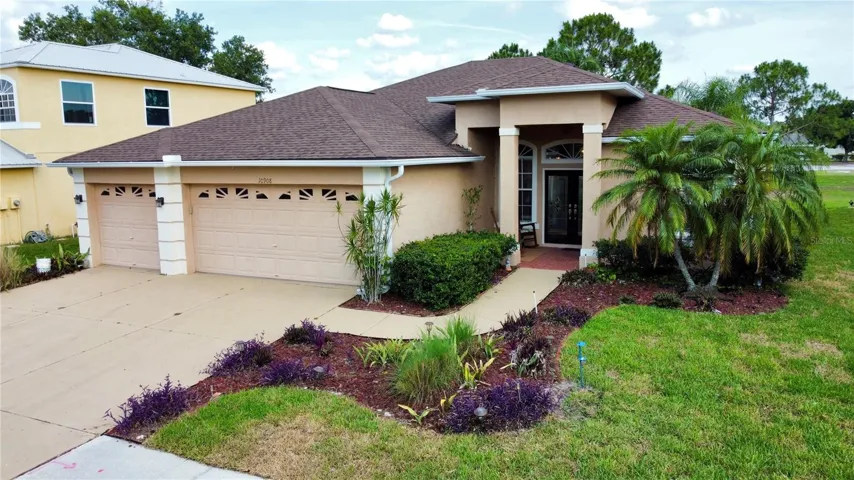 Front view of home