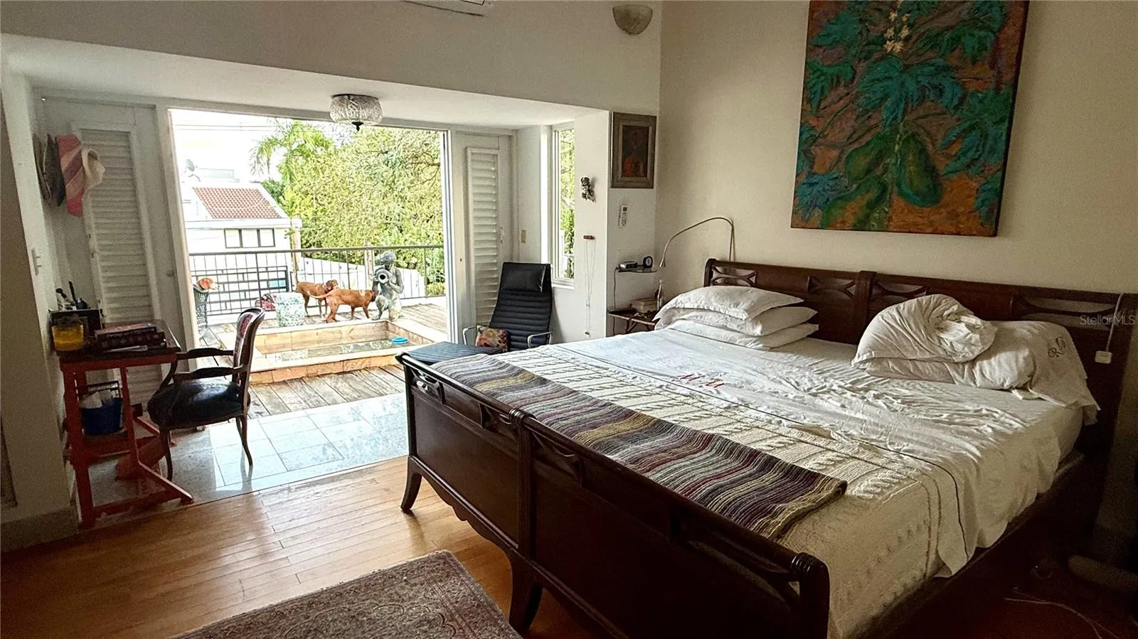 Master bedroom & terrace with plunge pool