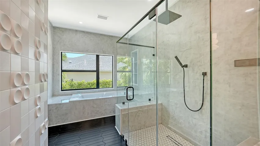 Main Floor Master Bath