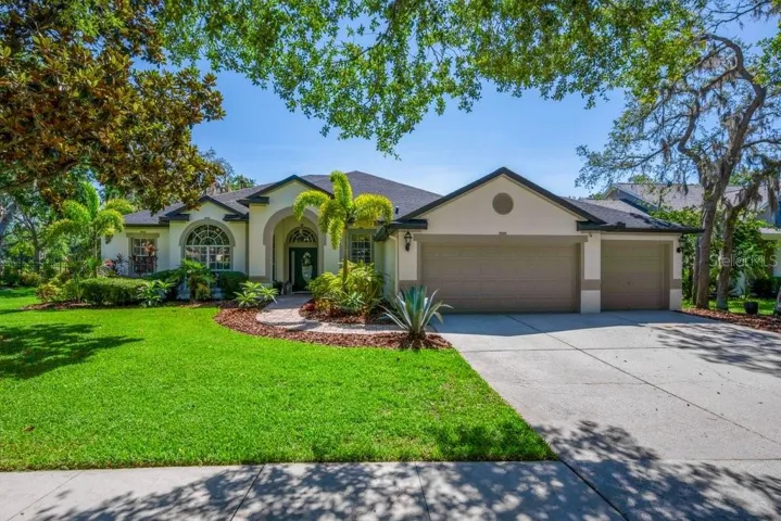 GATED COMMUNITY/CONSERVATION LOT