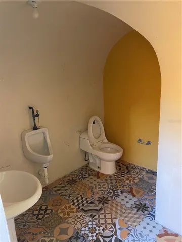 1170