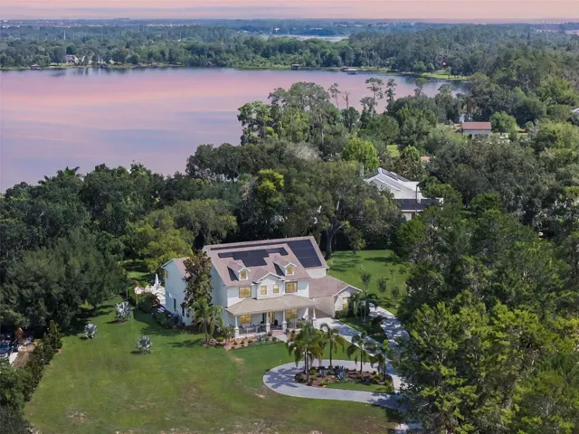WELCOME HOME TO LUXURY LIVING!