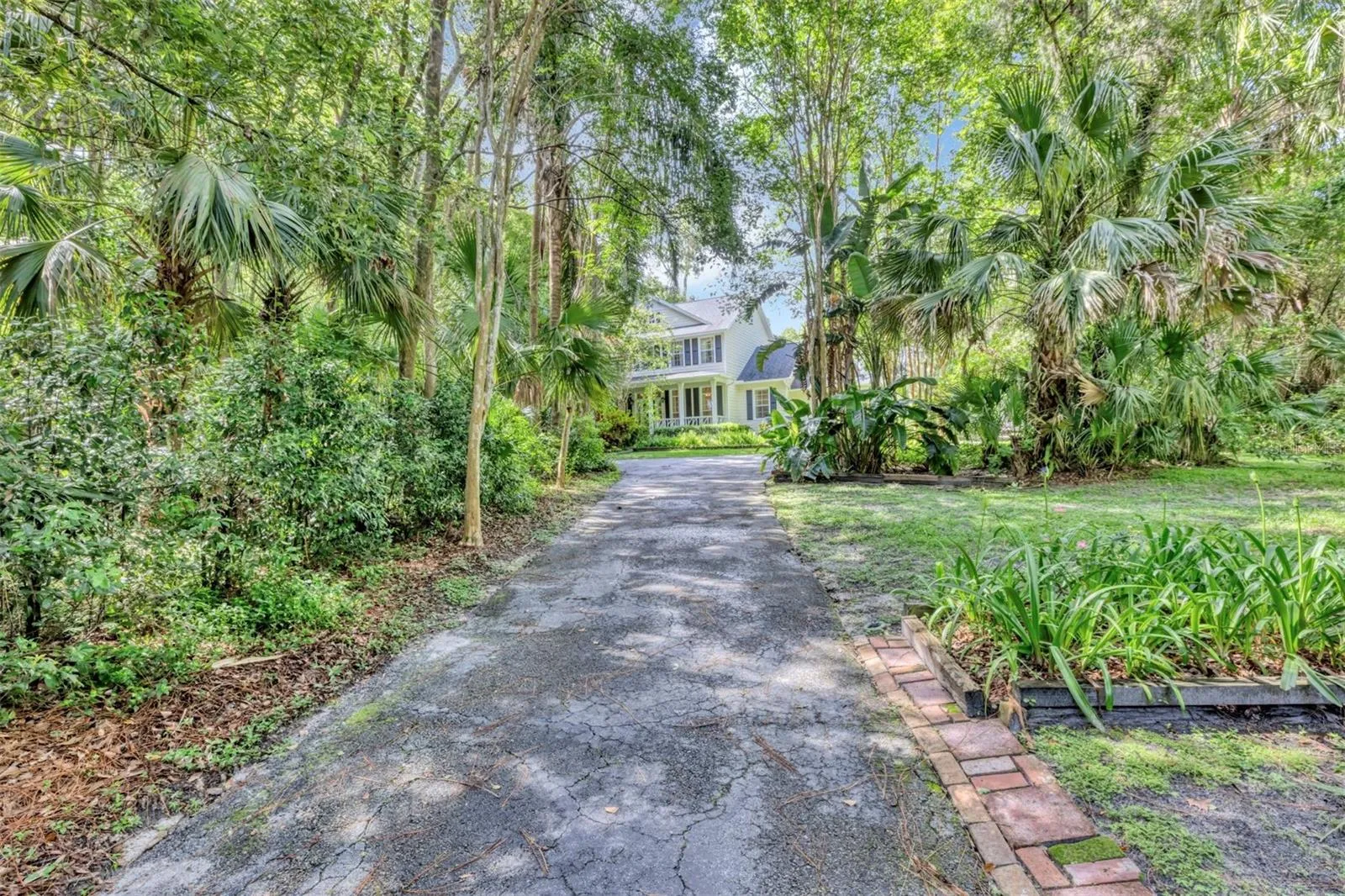 914 Elysium Blvd, Mount Dora, Florida 32757, 4 Bedrooms Bedrooms, ,5 BathroomsBathrooms,Residential,For Sale,ELYSIUM,O6313174