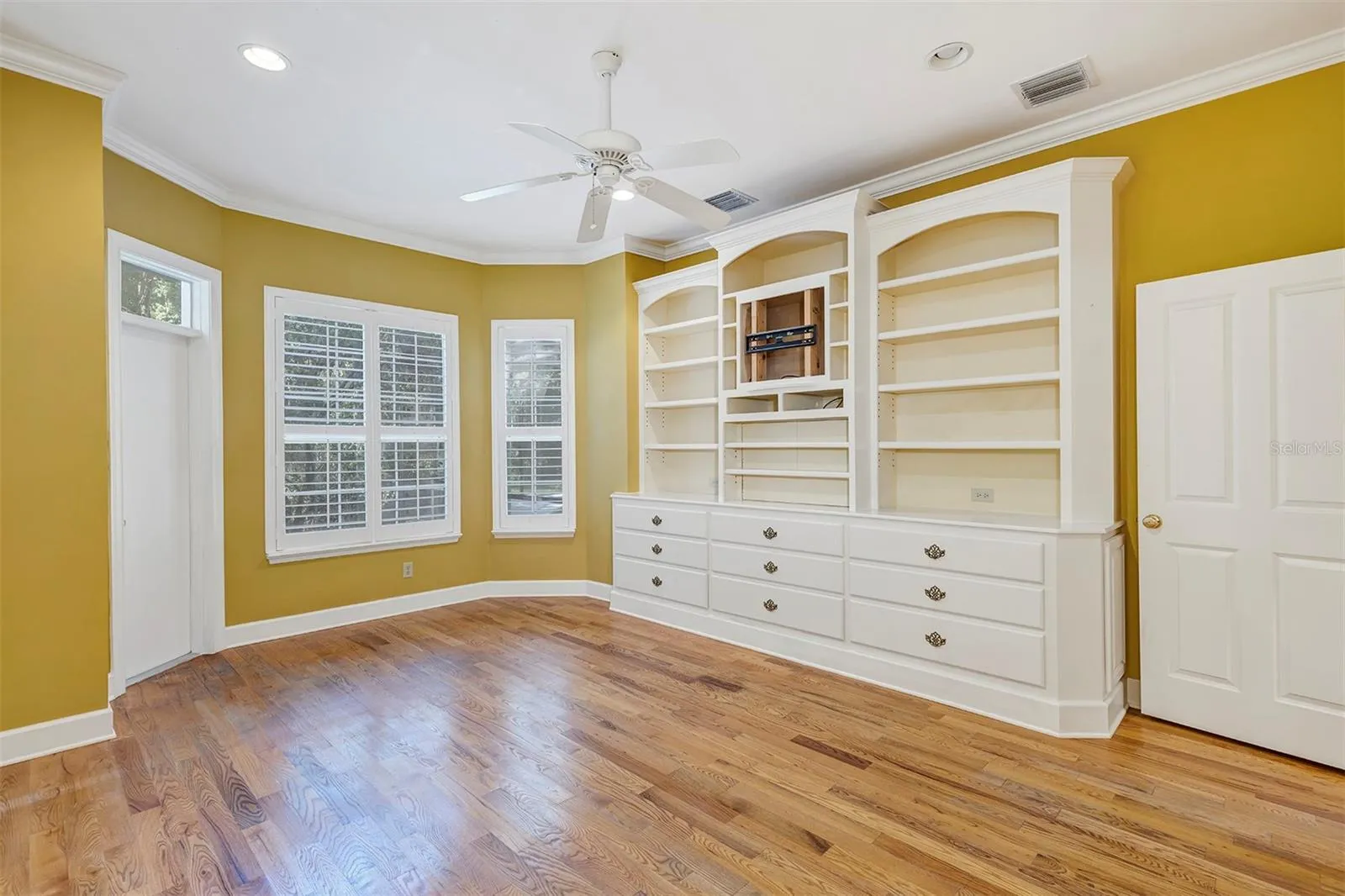 914 Elysium Blvd, Mount Dora, Florida 32757, 4 Bedrooms Bedrooms, ,5 BathroomsBathrooms,Residential,For Sale,ELYSIUM,O6313174